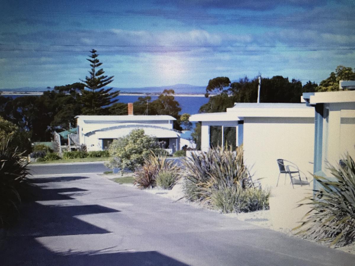 Old Pier Apartments Bridport Exterior foto